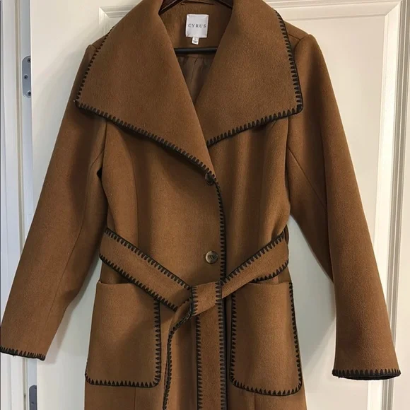 Elegant Brown Women's Coat - Picture 2 of 11